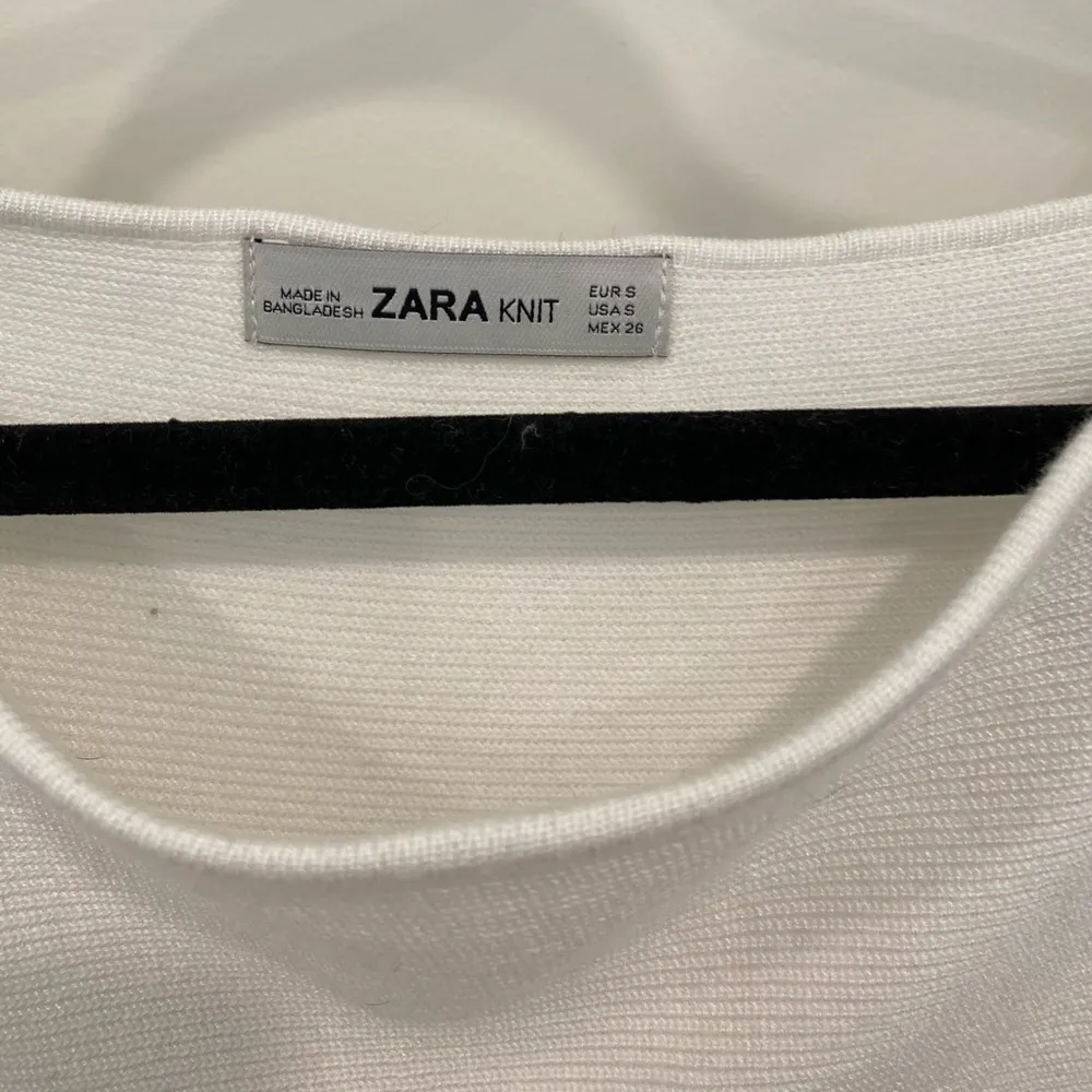Zara Cream Crew Neck Sweater - Image 3