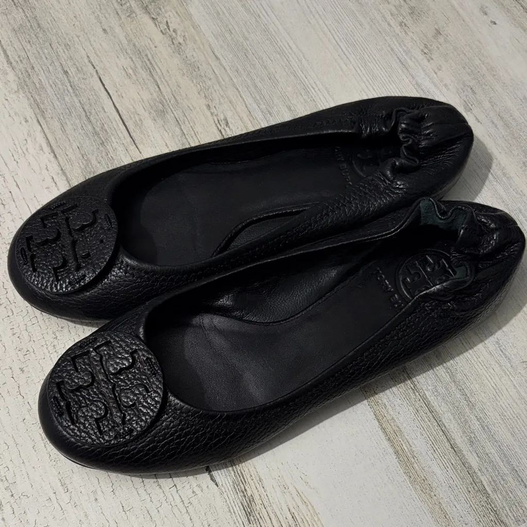 Tory Burch  Mini Ballet Black Textured Flats Size 5 - Image 3