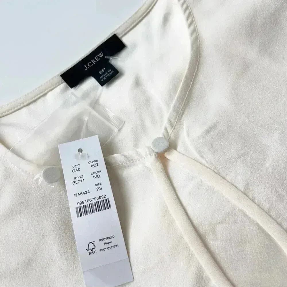 J. Crew Petite Puff-sleeve satin-back crepe top in Ivory Size SP PS NWT - Image 5