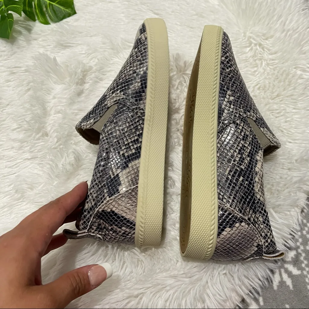 New Earth Snake Embossed Zen Groove Slip‎ On Shoes Gray Size 7.5 - Image 11
