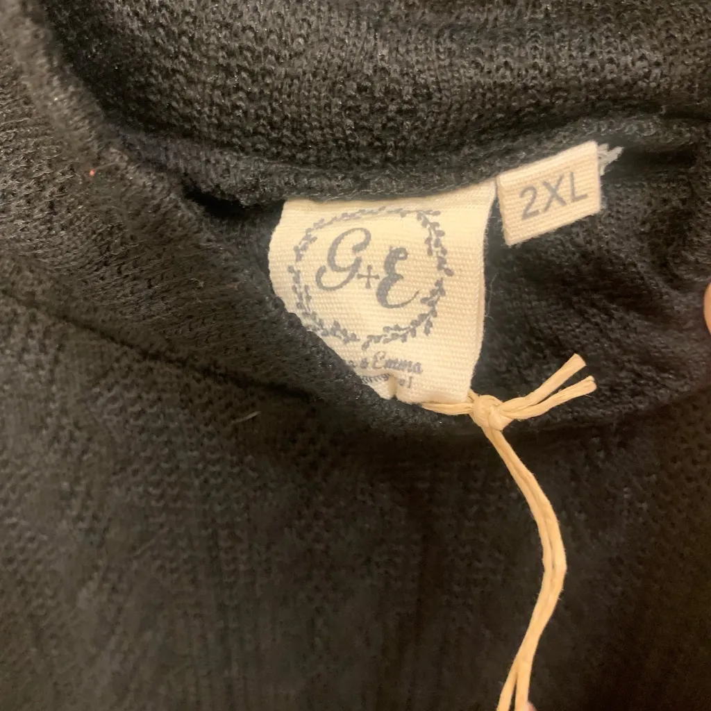 Grace & Emma Boutique Black Long Sleeve Knit Like XXL Festive Top. 2808 Size 2X - Image 5