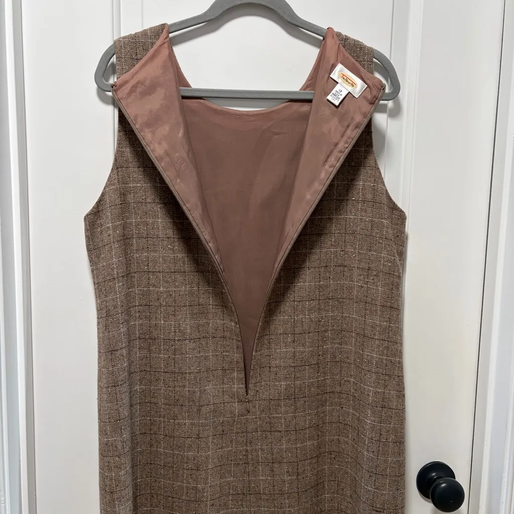 Vintage Talbots size 12 Brown Wool Tweed Plaid Shift Dress Jumper Sheath Tan - Image 9