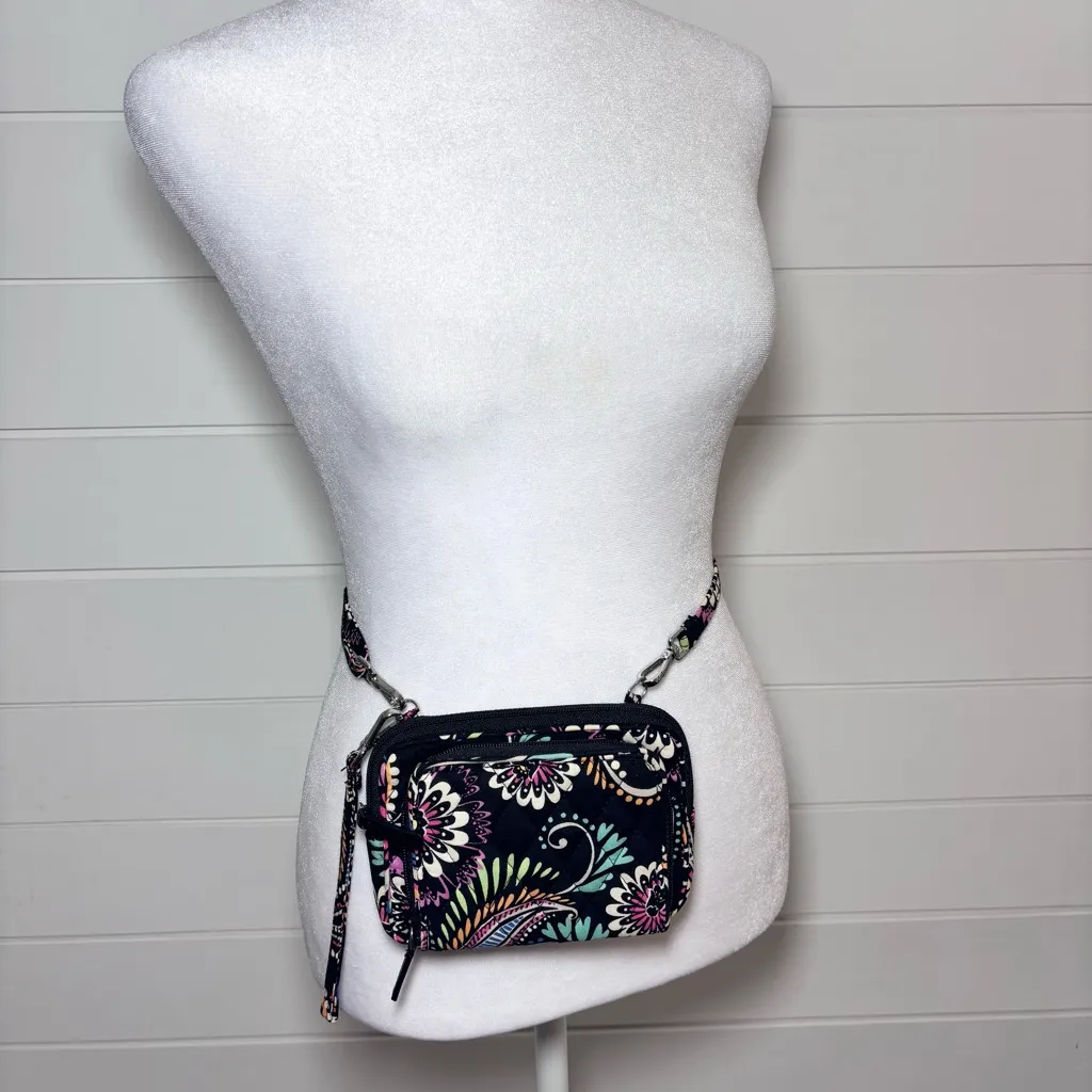 Vera‎ Bradley wristlet/Crossbody Floral Black quilted small Bag /wallet - Image 5