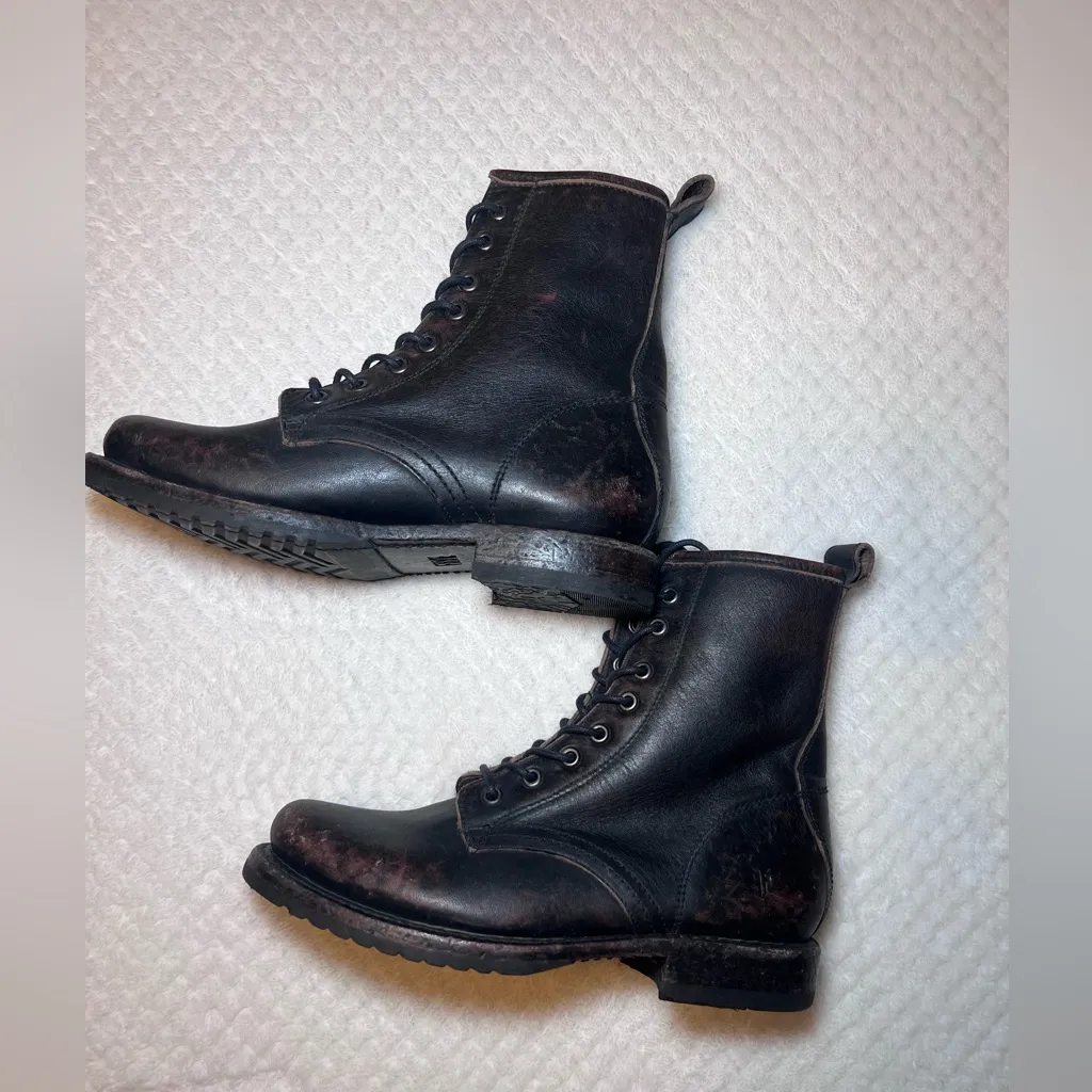 Frye  distress Veronica Flex combat - Image 3