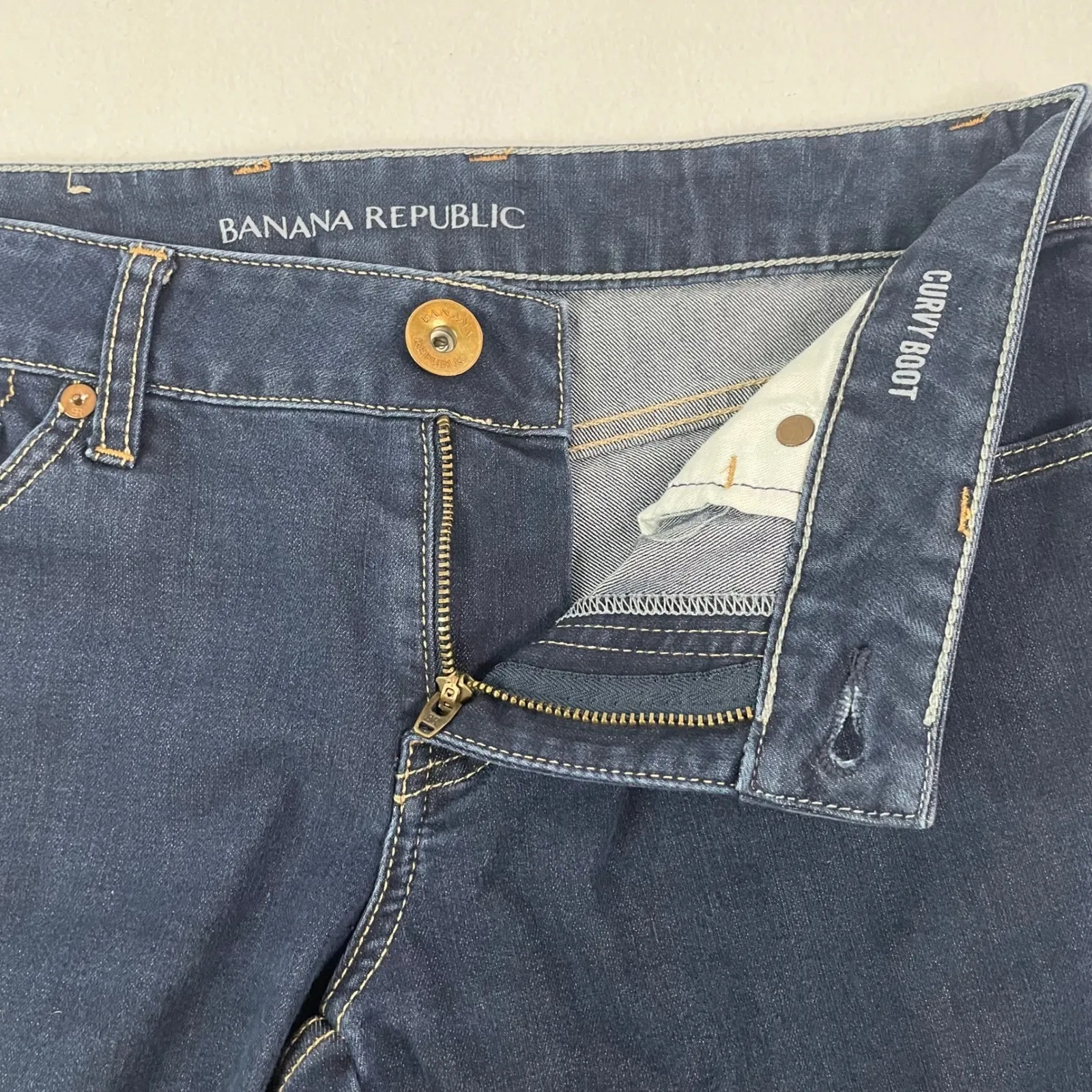 Banana Republic Curvy Boot Jeans Women's Dark Wash Denim‎ Raw Hem Size 27 EUC - Image 4