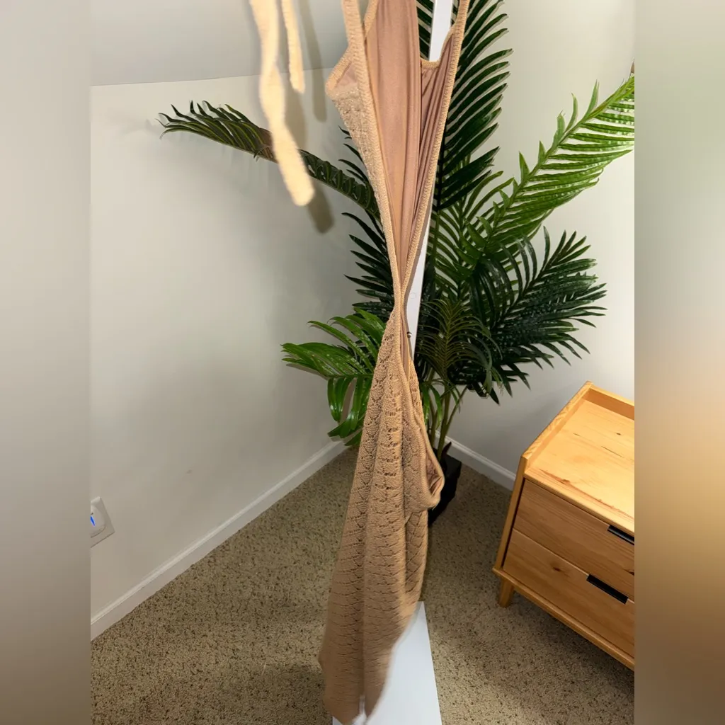 Revolve x Bananahot Diamond Beige Crochet Cutout Dress /‎ Beach Cover Up Small - Image 8