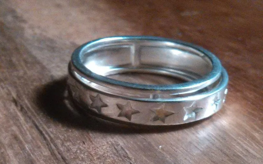 Sterling Silver Star Spinner Band Ring (Size 9) - Image 4