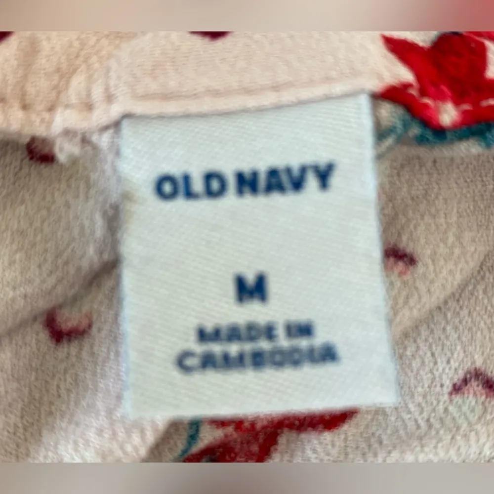 OLD NAVY floral long sleeve button cuffs square neckline size M - Image 6