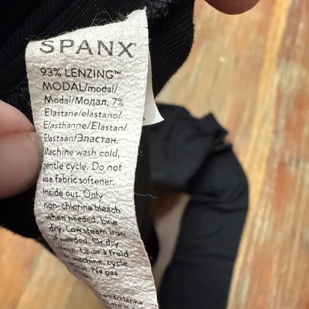 Spanx Women's  Black Long Sleeve Tee Medium Solid Basic Soft - Image 9