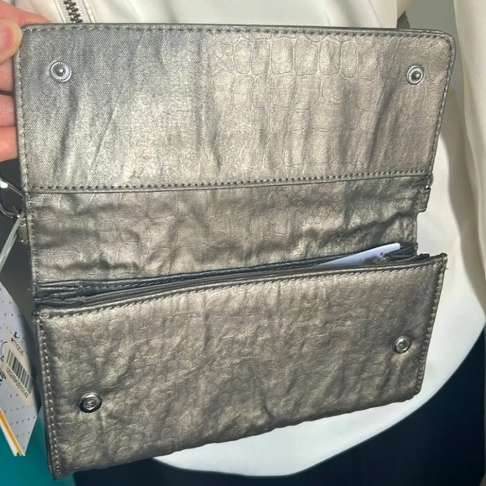 New Kipling Zuma Metallic Pewter Croc Embossed Crossbody Travel Organizer - Image 4