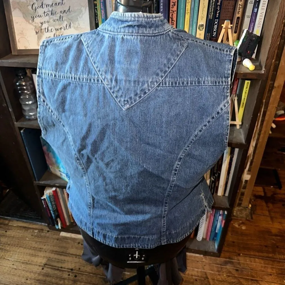 Lee Riveted distressed minimalist classic denim vest - Image 2