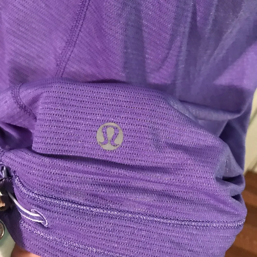 Lululemon Ta Ta Topper Power Purple sz6 - Image 6