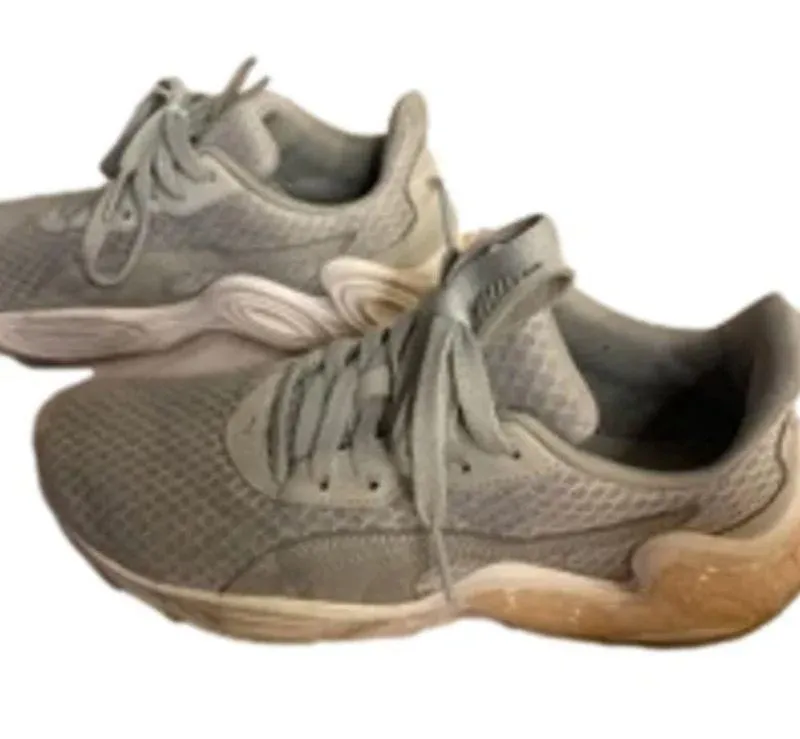 Streetwear FoamGrip Gray Sneakers Puma Size 7 US / 37.5 EU Women’s - Image 7