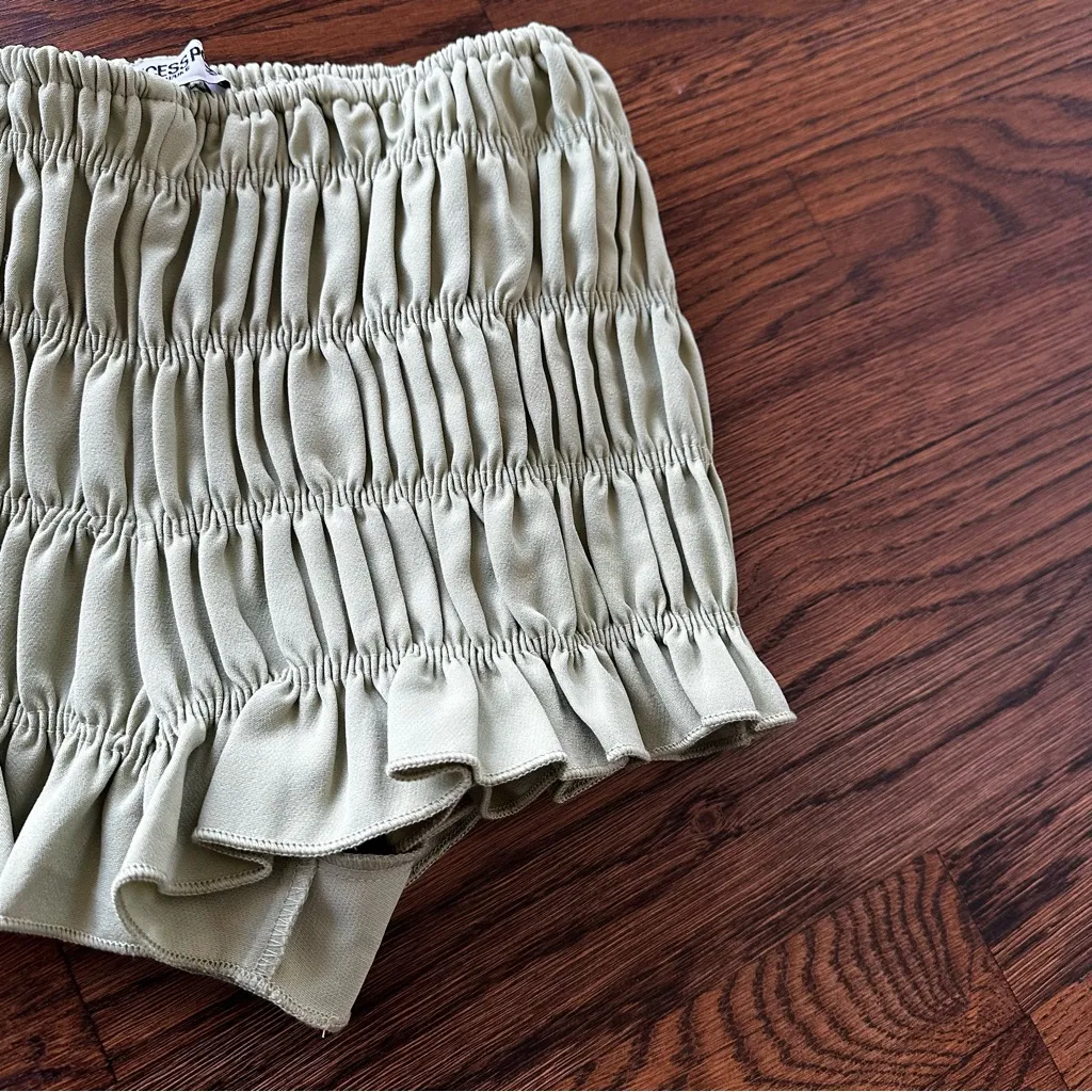 Princess Polly  Green Smocked short - Image 10