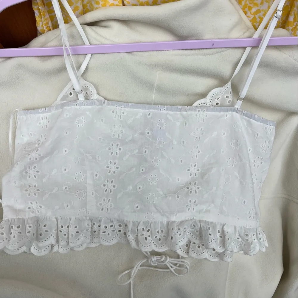 West of melrose Elegant White Lace Crop Top 100% line Size M - Image 6