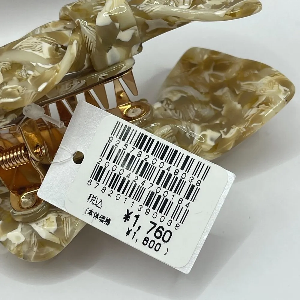 NWT Marble Effect Bow Shaped Hair Clip Tan - Image 8