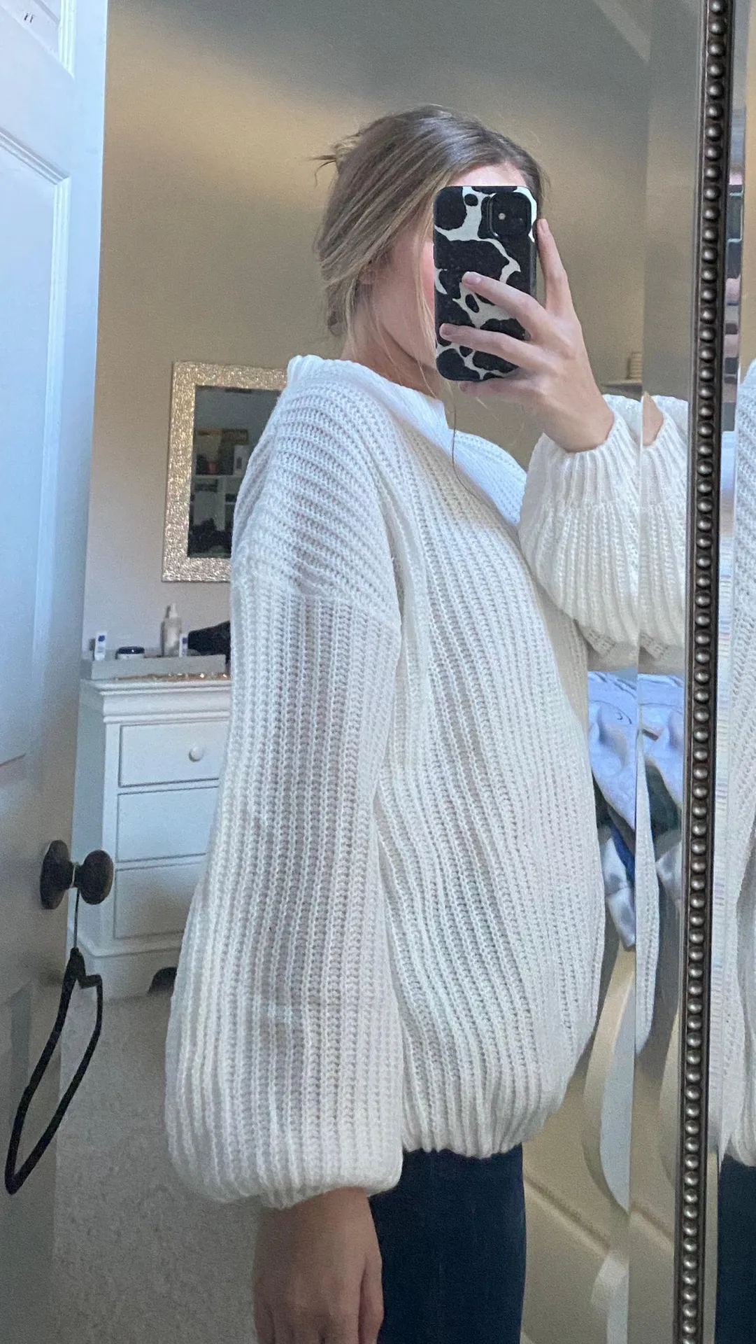 White Oversized Sweater - Image 3