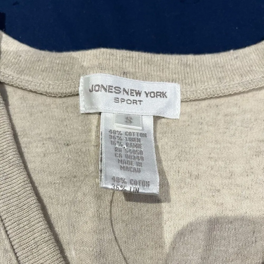 Jones New York Sport women's S button up sleeveless sweater vest nwt - Image 6