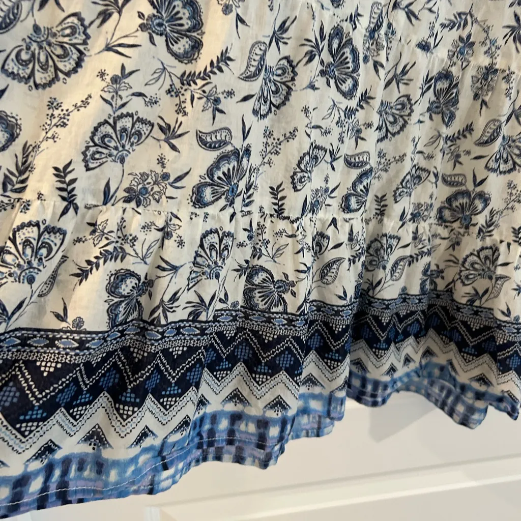 Beach Lunch Lounge Sleeveless Floral Blouse White Blue Size L - Image 3