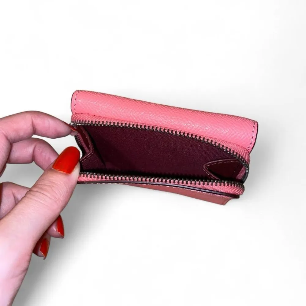 coach pink leather mini wallet - Image 6