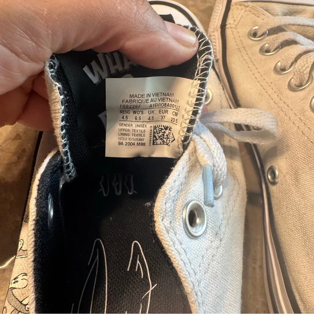 Bugs Bunny White Converse Sneakers - Image 6