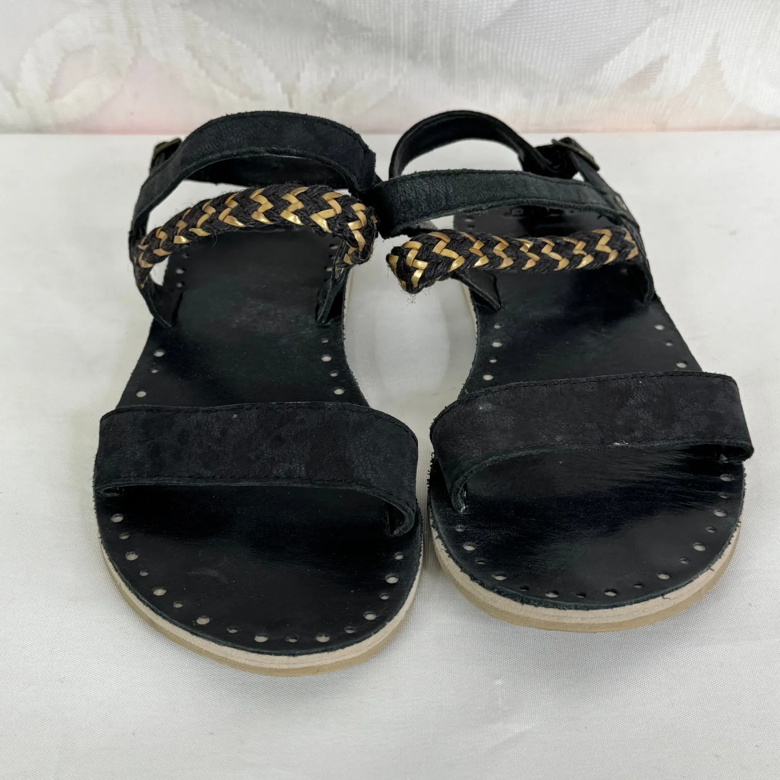 Ugg Black Leather Elin‎ Sandals Buckle Flats Braided Gold Accents Women Sz 7M US - Image 6