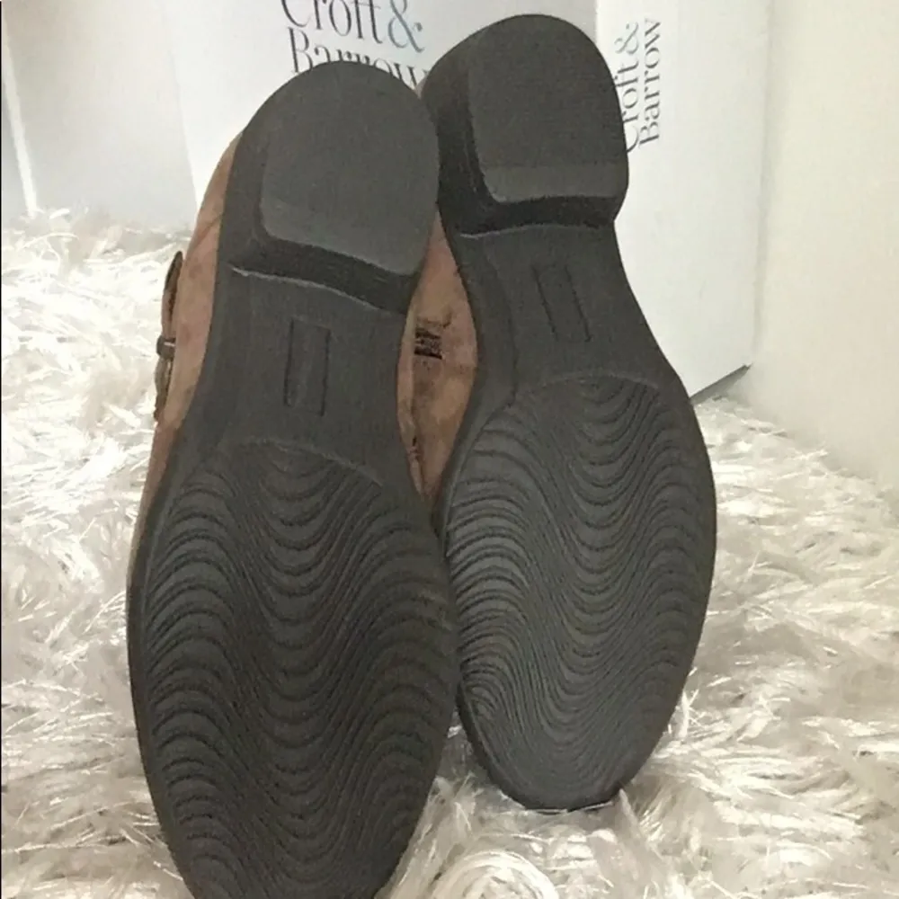 New in Box Croft & Barrow Chaises Taupe Ortholite Booties With Buckle Straps - Image 6