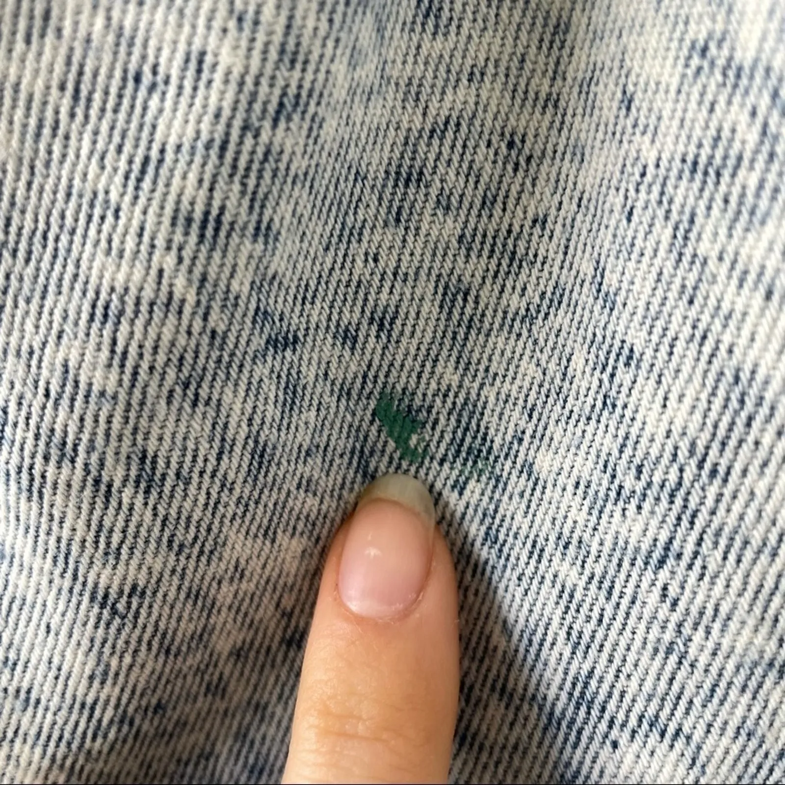 TARAZZIA SPORT Vintage Grunge High Waisted Pleated Acid Washed Denim Jean Shorts Blue Size 6 - Image 9