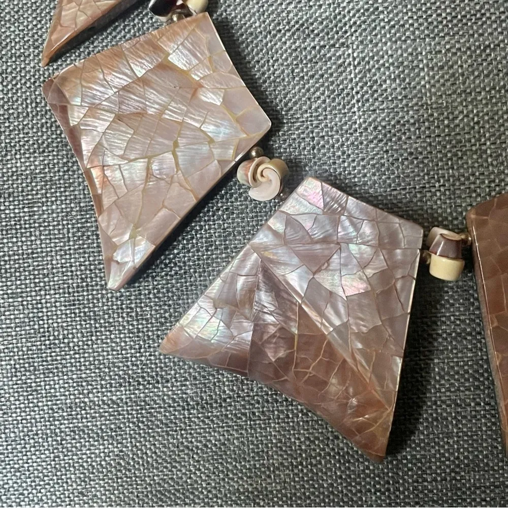 Vintage abalone shell cleopatra statement necklace - Image 6