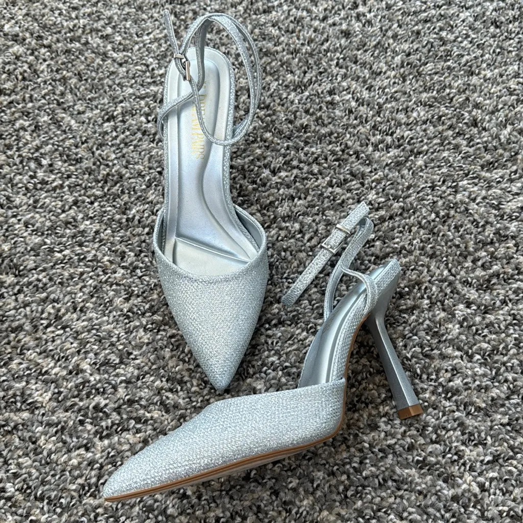Dream Paris Dream Pairs Silver Pointed Toe Heels - Image 3