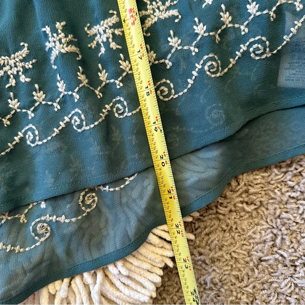 Free People embroidered sheer top size small teal - Image 7