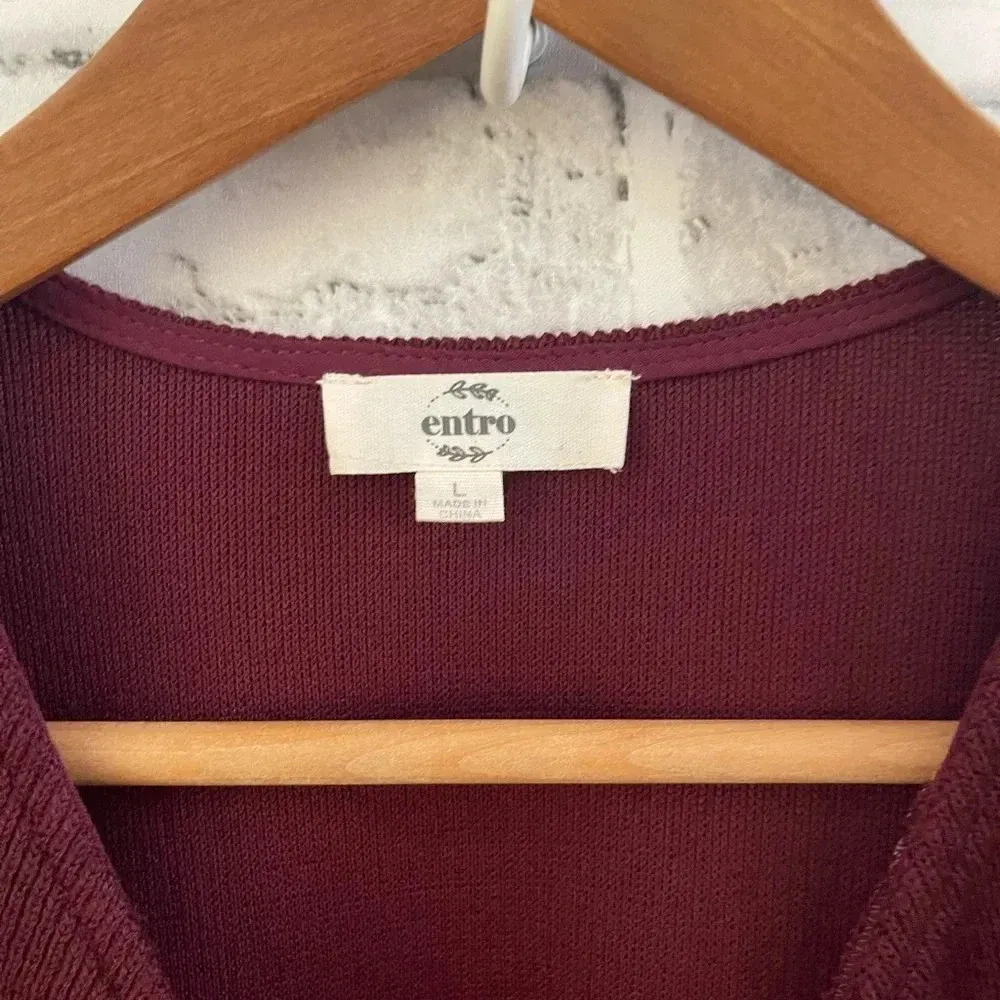 Women’s ENTRO maroon long sleeve sweater v-neck bodysuit Large - Image 3