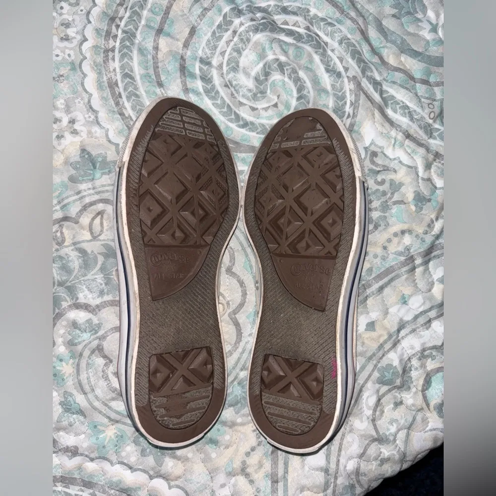 White converse - Image 3