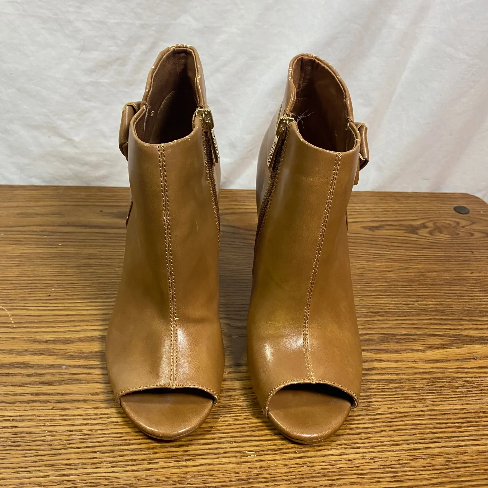 Guess Booties Peep Toe‎ Stiletto Heel Ankle Boots Tan Brown Bow Detail 6.5M - Image 2