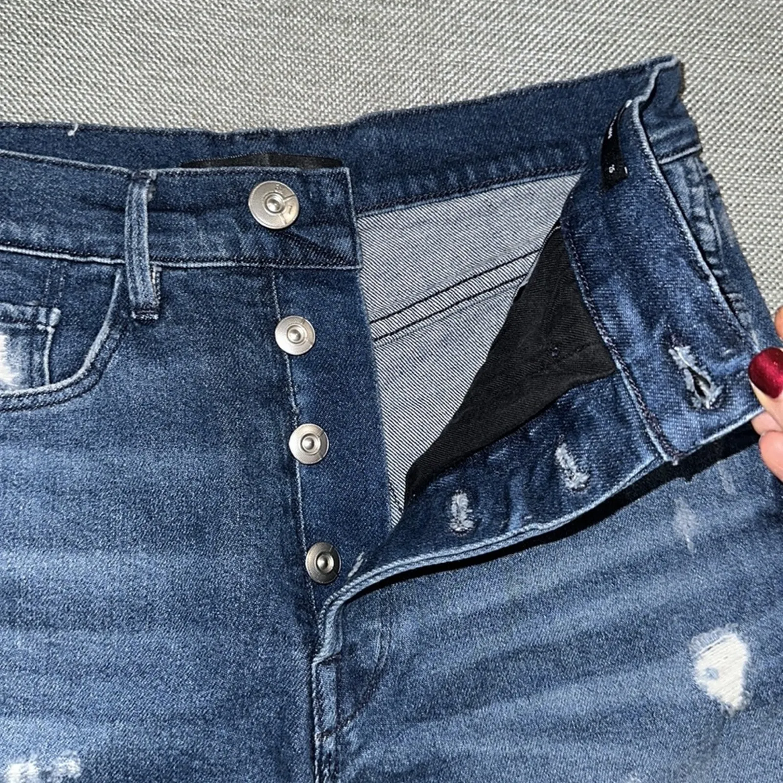 3 x 1 made here distressed high waisted denim shorts size 25 - Image 5