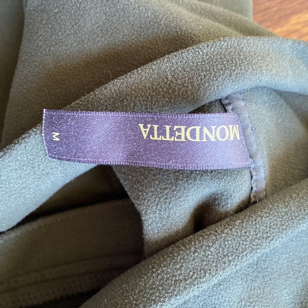 Athletic Tops Bundle Box Size M Under Armour, Mondetta, Yogalicious Lightweight - Image 7