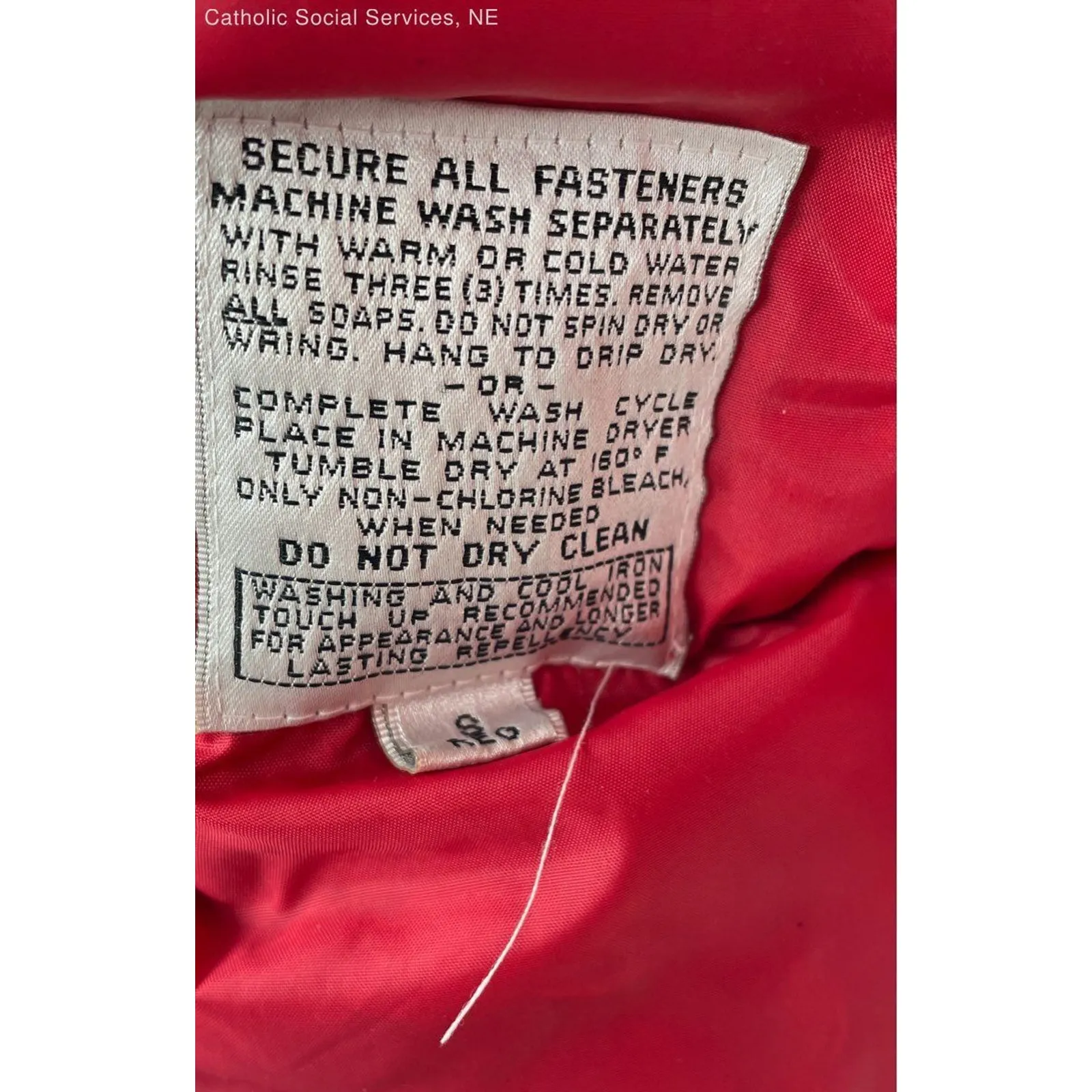 Towne London Fog Red‎ Women's Button Down Removeable Faux Fur Hooded Jacket - Image 6