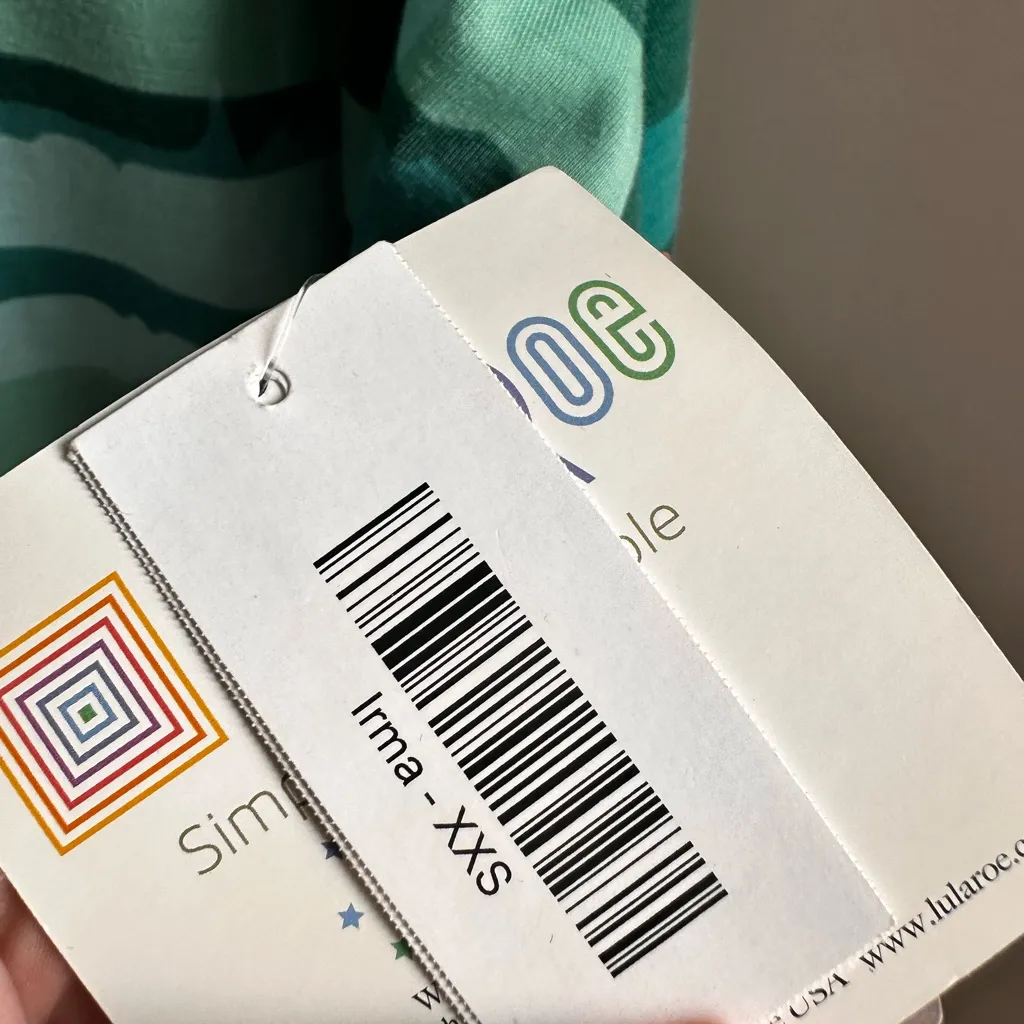 LuLaRoe  xxs Irma shirt - Image 3