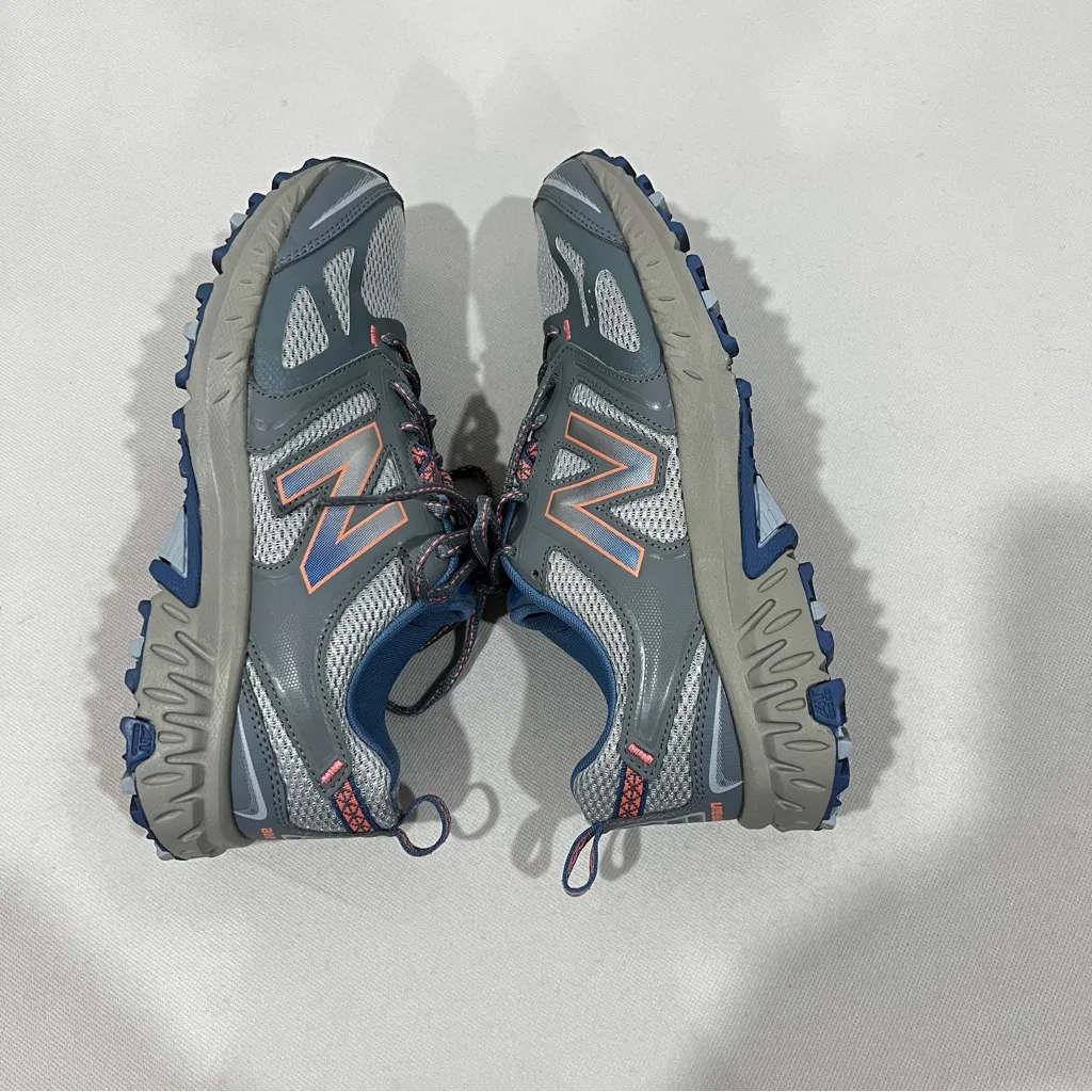 New Balance Size 9 WTE412A3 Grey Blue Trail Running Sneaker Shoes All Terrain - Image 5