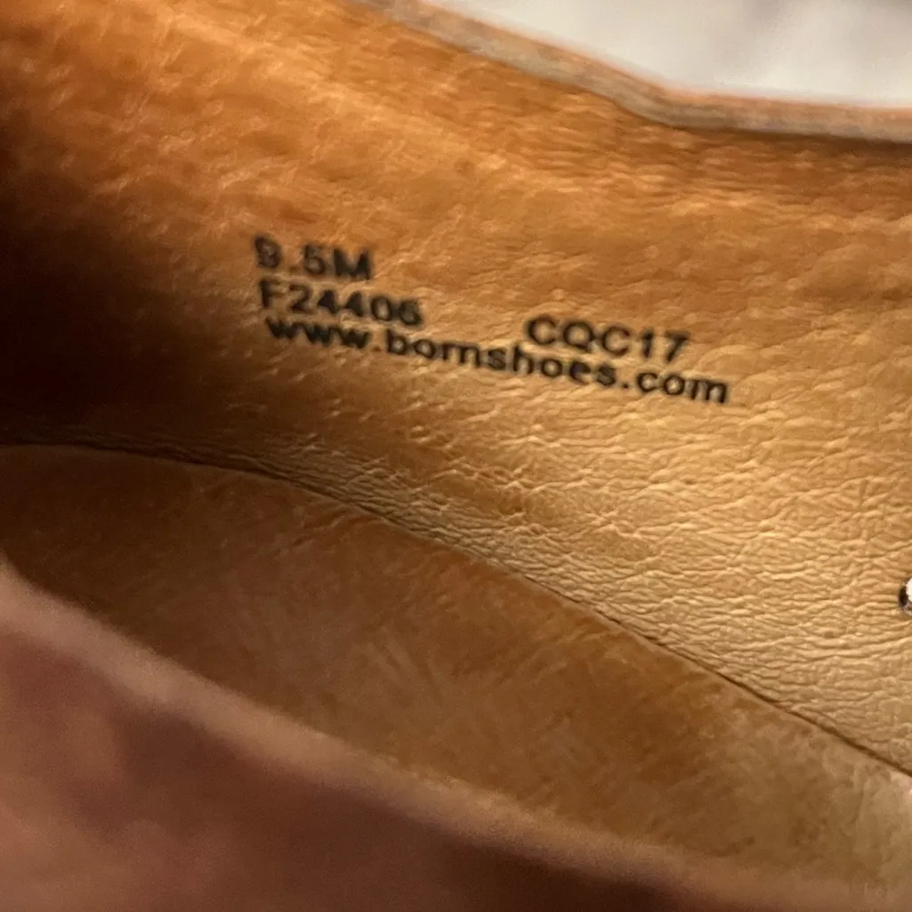 Born Jakob Leather Cut Out Loafers - Image 7