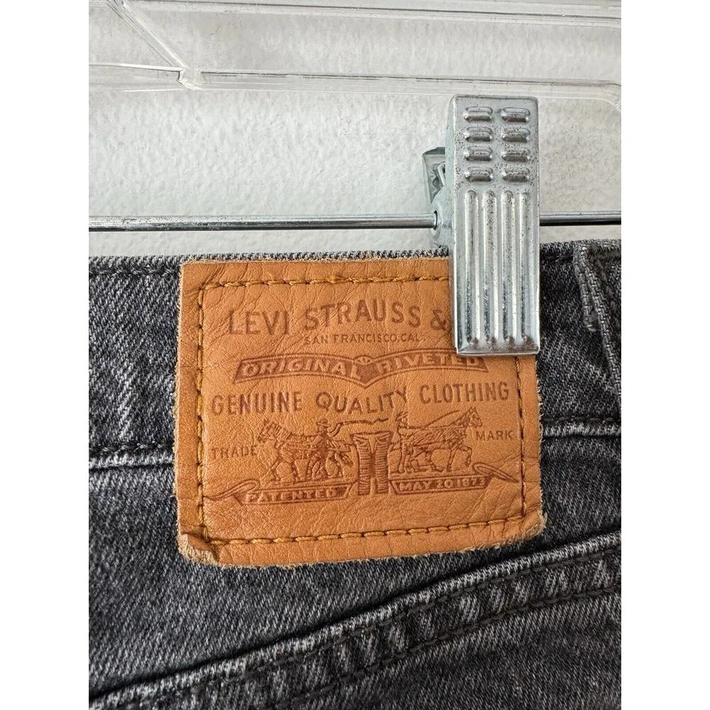 Levi’s Wedgie Gray Button Fly Straight Leg Women’s Jeans Size 27 - Image 6