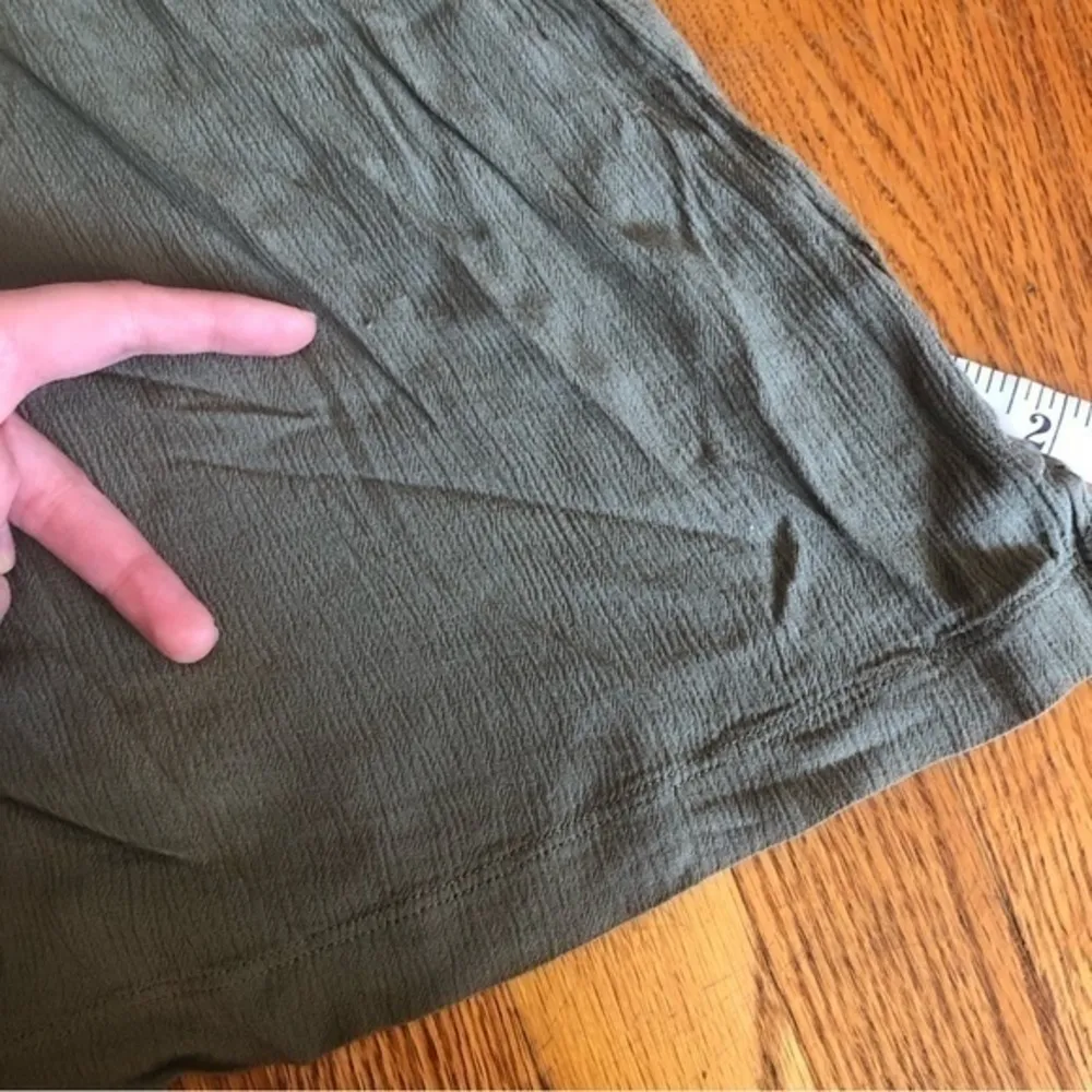 Buffalo David Bitton  V-Neck Short Cap Sleeve Top Solid Olive Green Boho Small S - Image 12