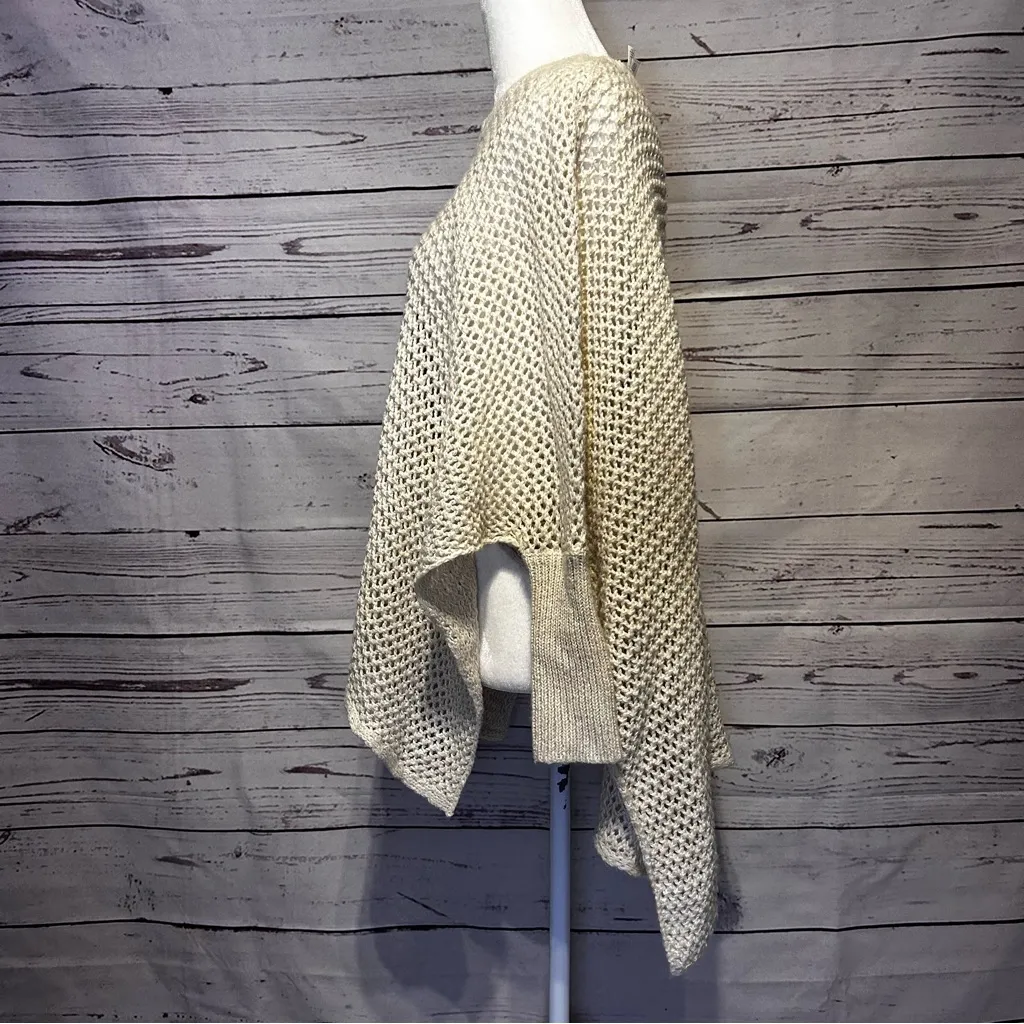 Aeropostale Cream Beige Knit Poncho Size Small/Medium - Image 3