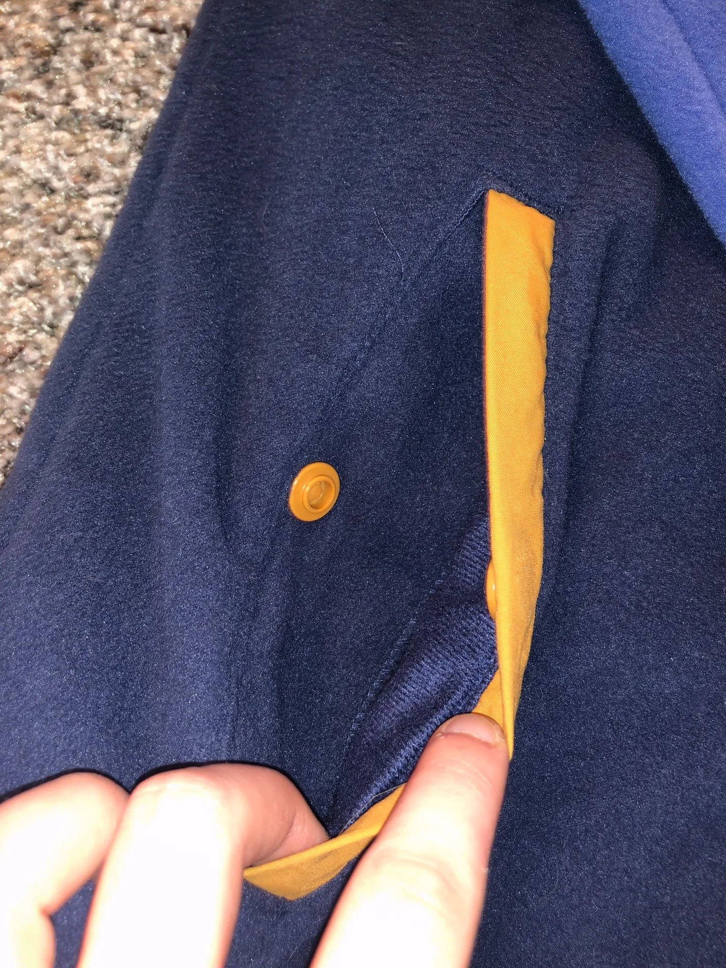 Columbia Pullover - Image 5