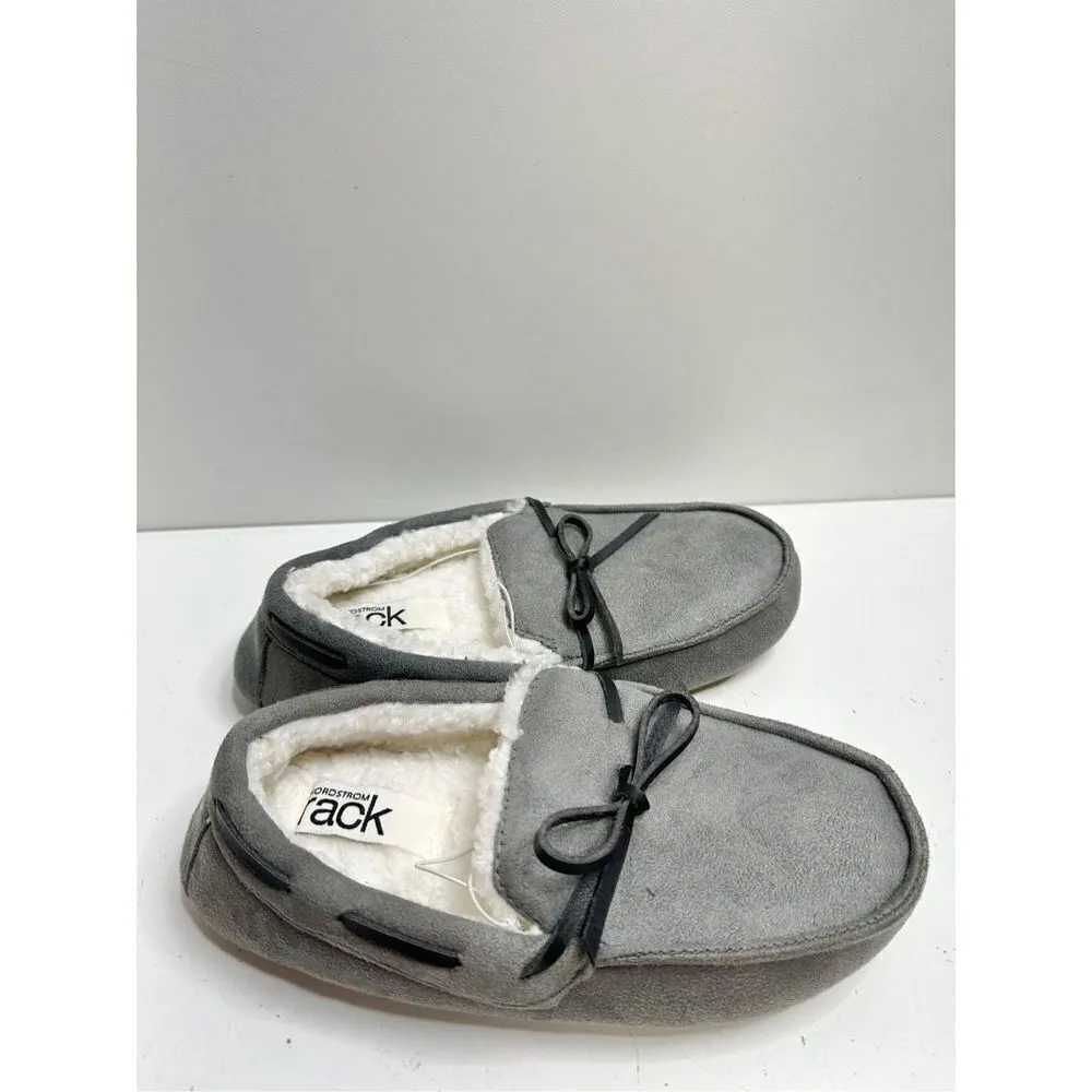 Nordstrom Rack Slippers Womens Size Small Faux Fur Gray Slip On Style - Image 2