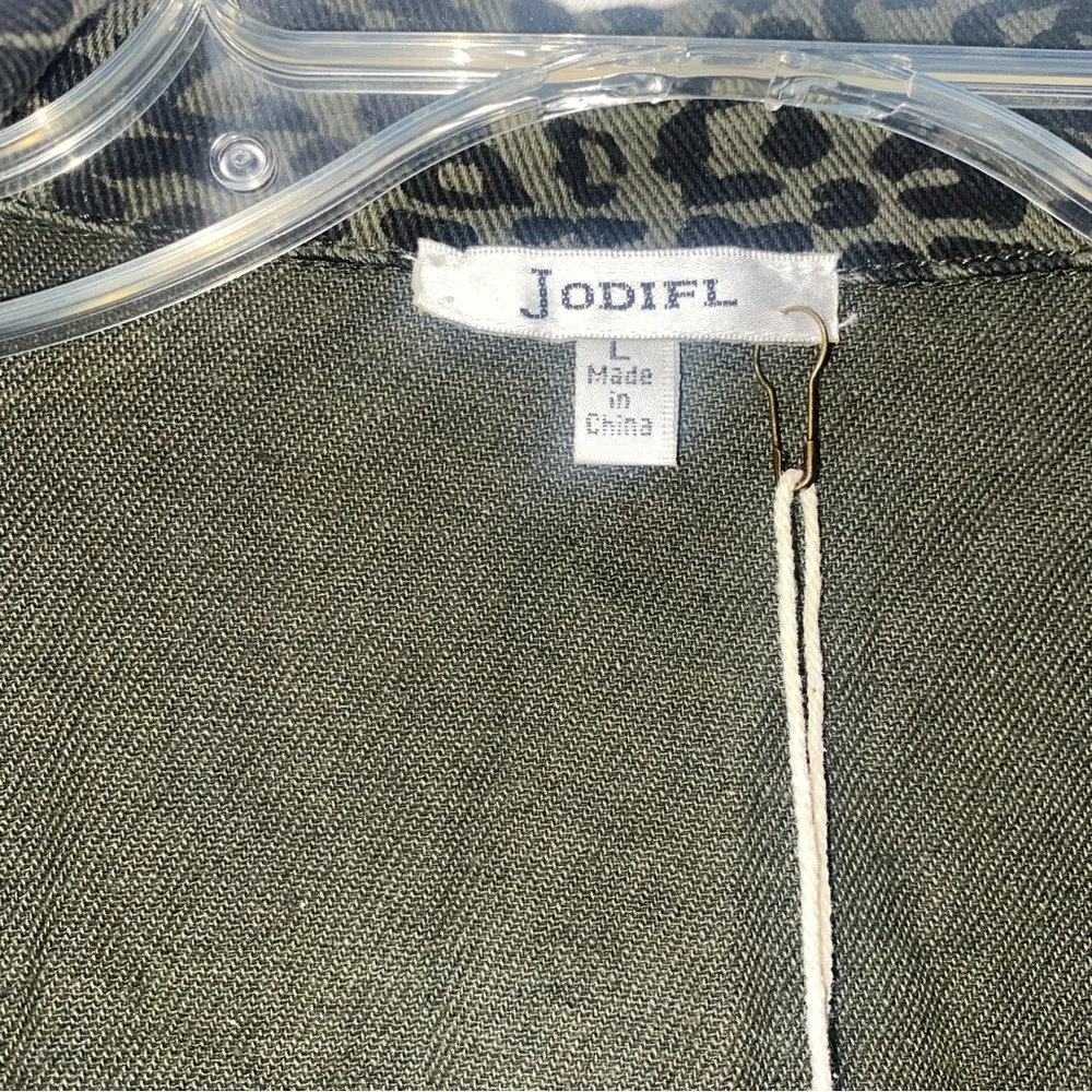 Jodifl Animal Print Jacket Large - Image 4