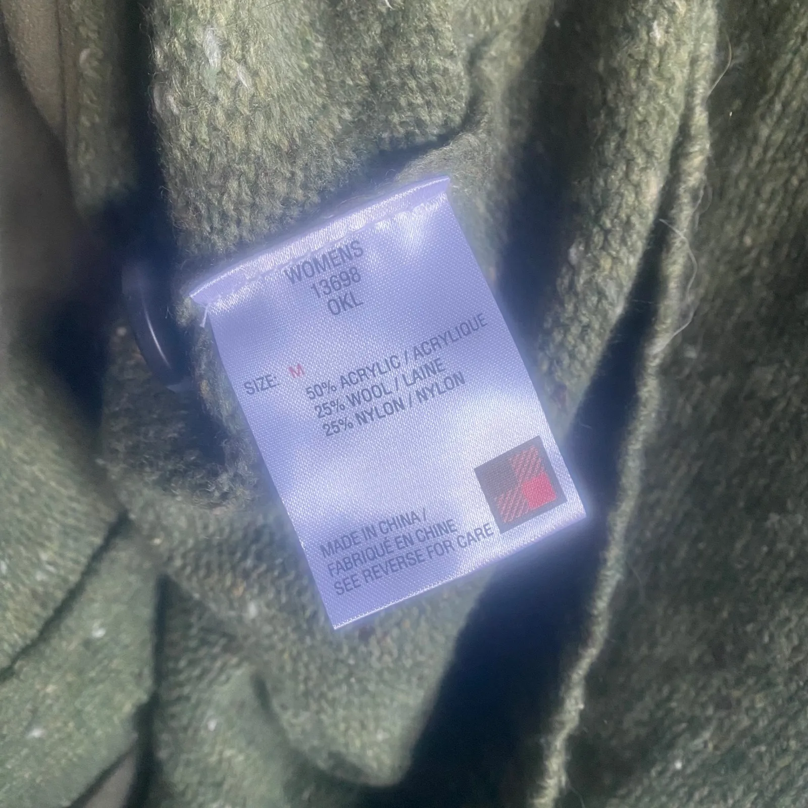 NWT Woolrich Women's Birch Song Hooded Sweater Vest Olive Green Wool Knit Medium - Image 6