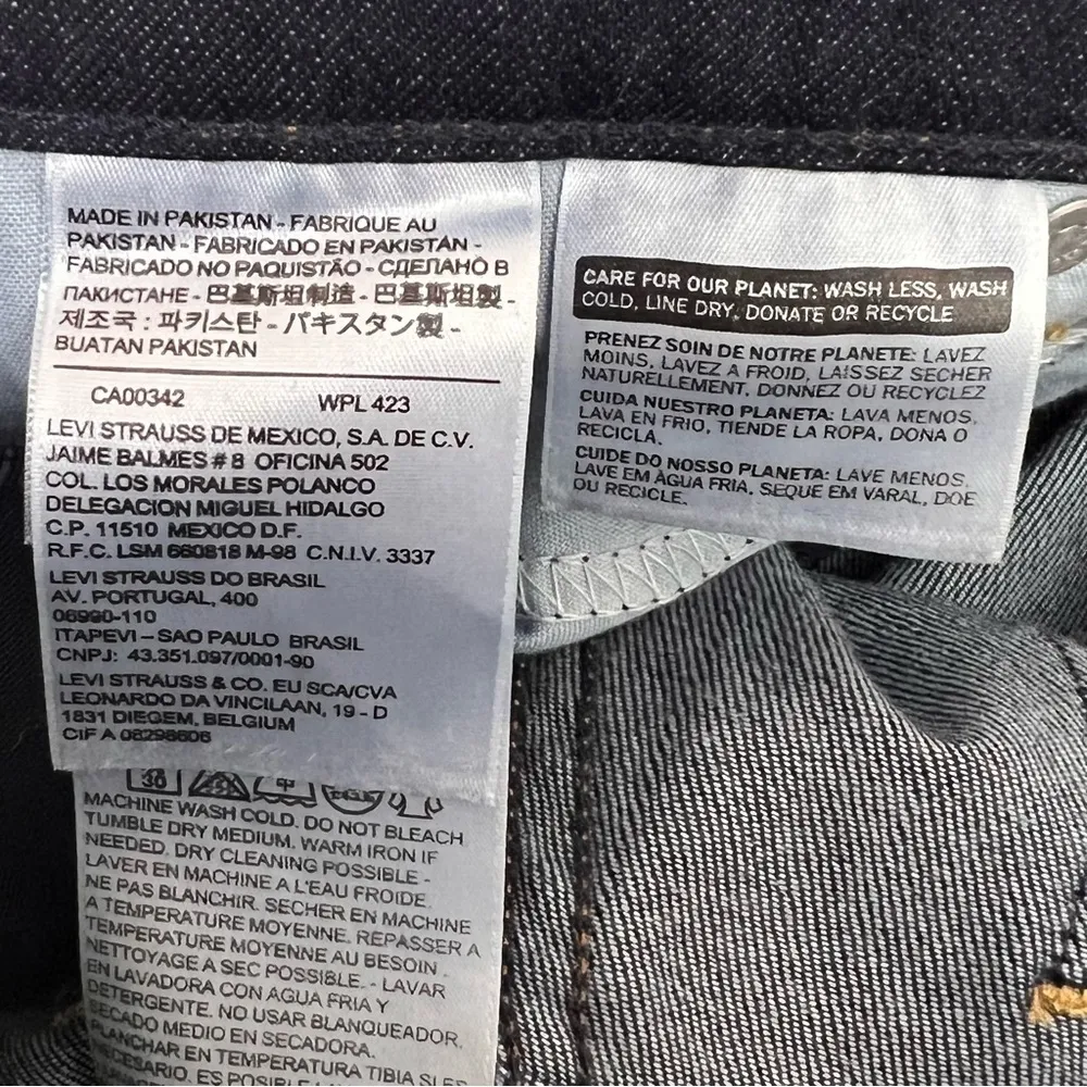 Levi's Cropped Jeans Dark Wash Mid Rise Size 6 Stretch Cuffed Women’s - Image 8