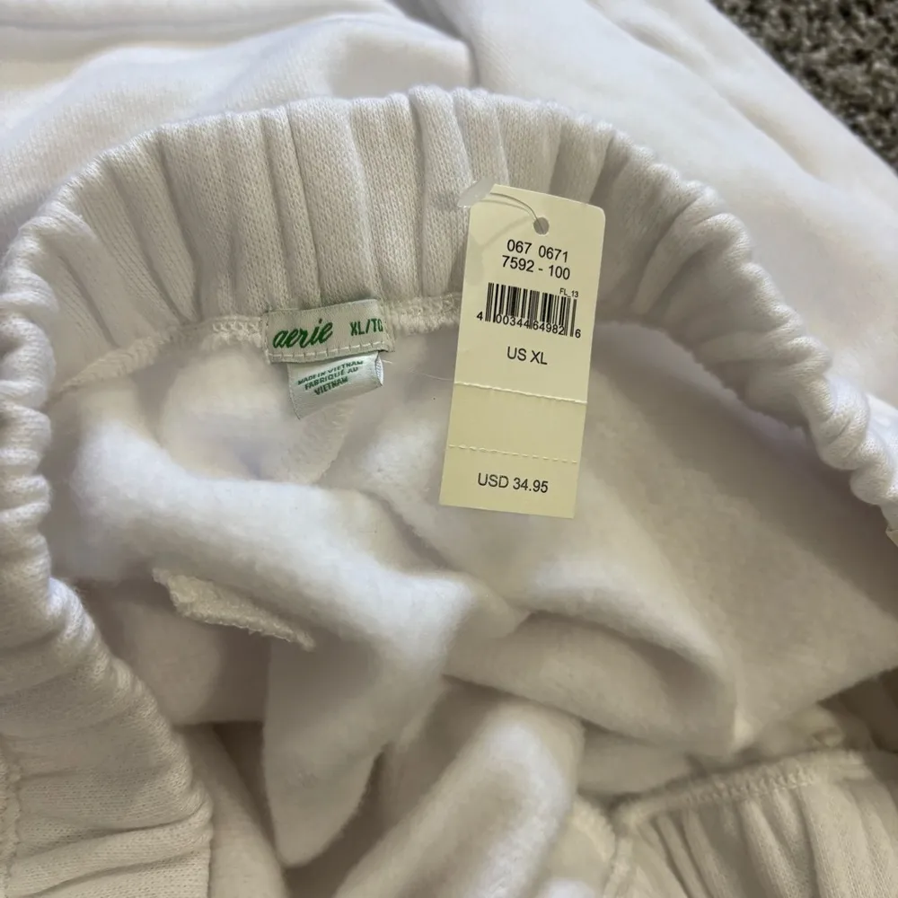 Aerie White cozy short NWT XL - Image 3