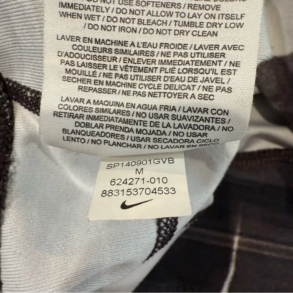 Nike DriFit Running TwistyPrint Athletic Crop Leggings Womens Medium Black/White - Image 10